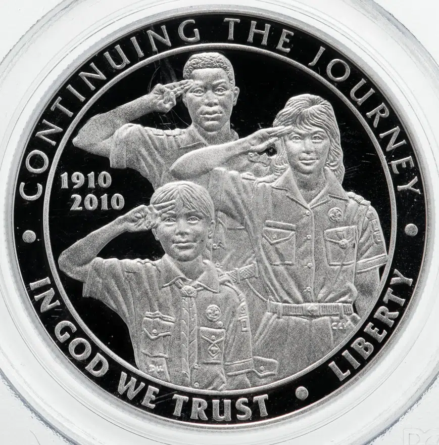США 1 доллар (dollar) 2010 "100 лет бойскаутам Америки", в слабе NGC MS70, аверс