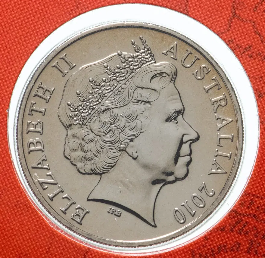 Австралия 20 центов (cents) 2010  Павшие бойцы в битве при Фромеле, в конверте с марками, реверс