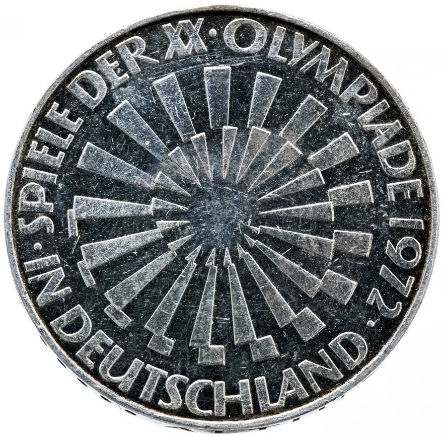 ФРГ (Германия) 10 марок 1972 D "Олимпиада в Мюнхене -Эмблема In München", аверс