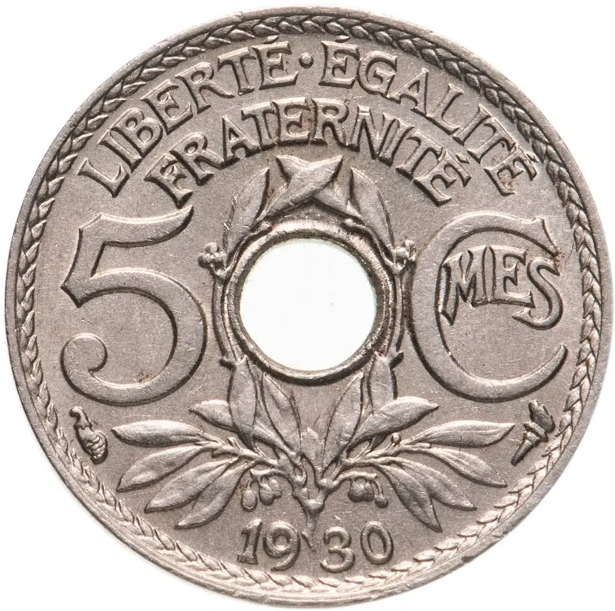 Франция 5 сантимов (centimes) 1930  Новый тип: Отверстие в центре, аверс