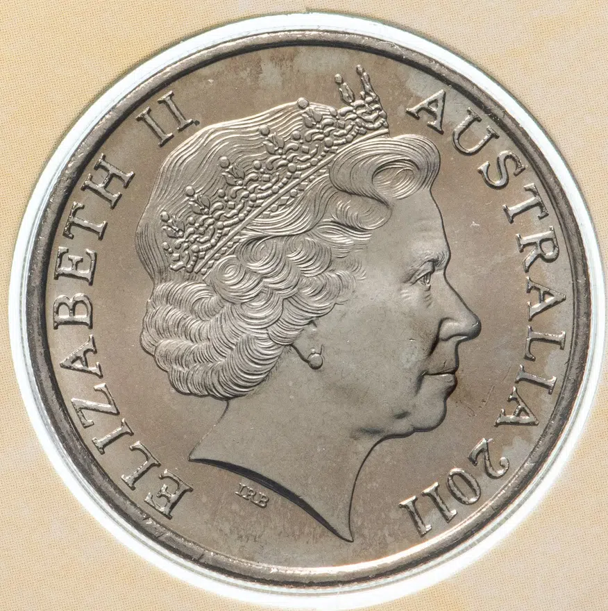 Австралия 20 центов (cents) 2011  Международный год волонтеров, в конверте с марками, реверс