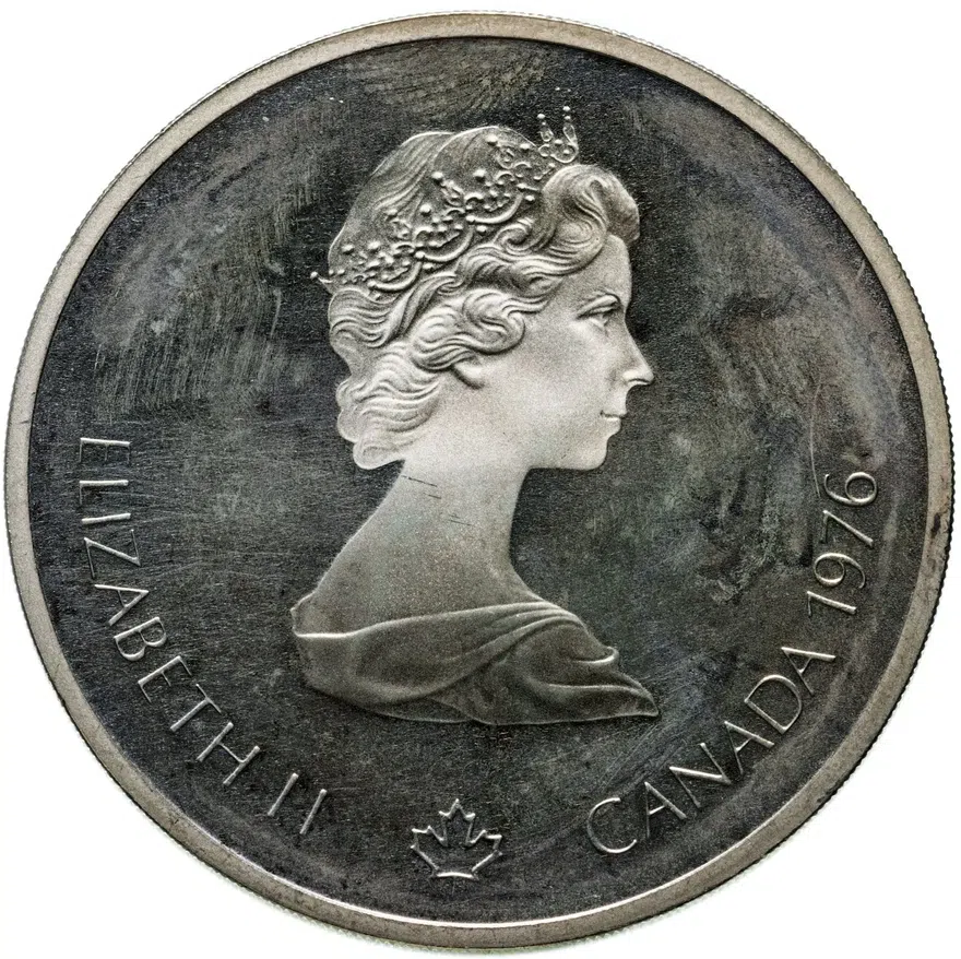 Канада 10 долларов (dollars) 1976 "XXI летние Олимпийские Игры, Монреаль 1976: Футбол", реверс