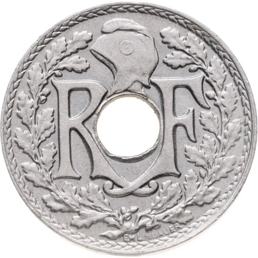 Франция 5 сантимов (centimes) 1938  Новый тип: Отверстие в центре, реверс