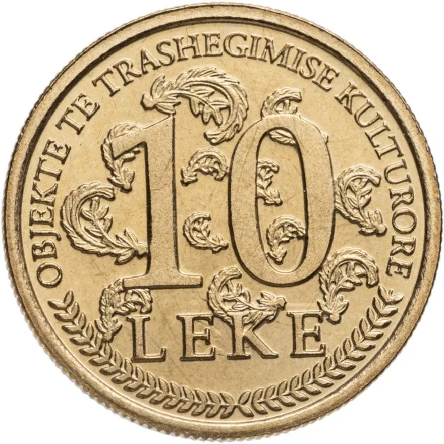 Албания 10 леков (leke) 2005  Культура - традиционная одежда, аверс