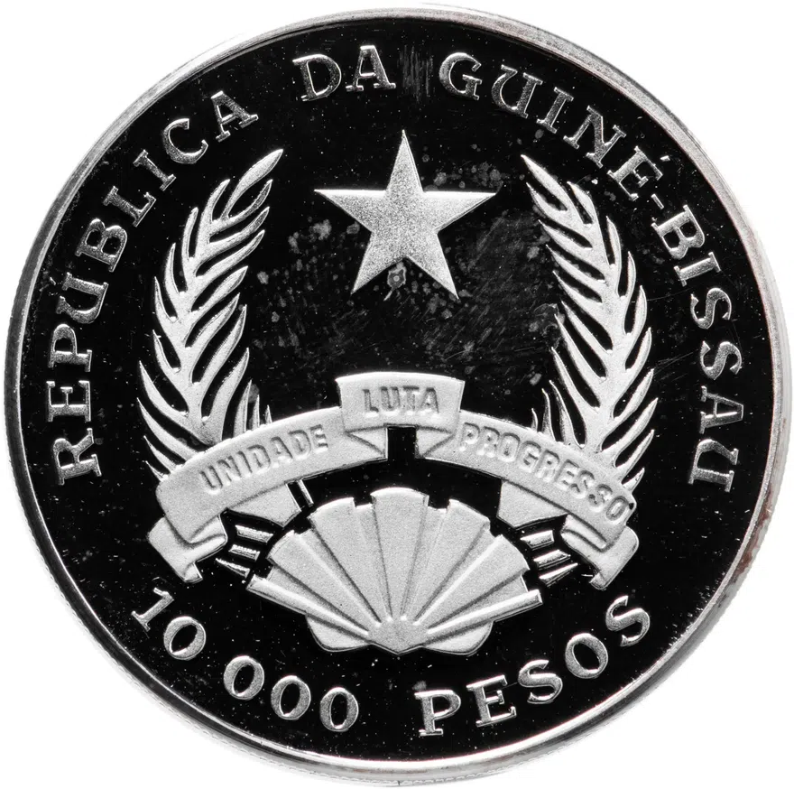 Гвинея-Бисау 10000 песо (pesos) 1992  Чемпионат мира по футболу 1994, реверс