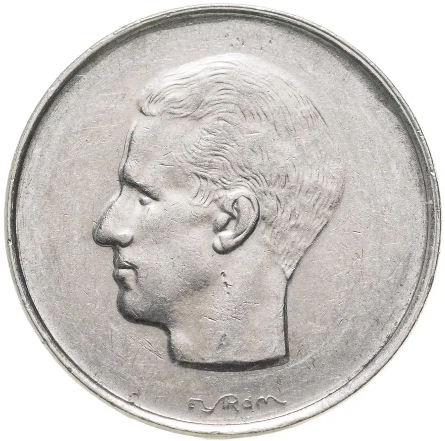 Бельгия 10 франков (francs) 1973  Надпись на французском - 'BELGIQUE', реверс