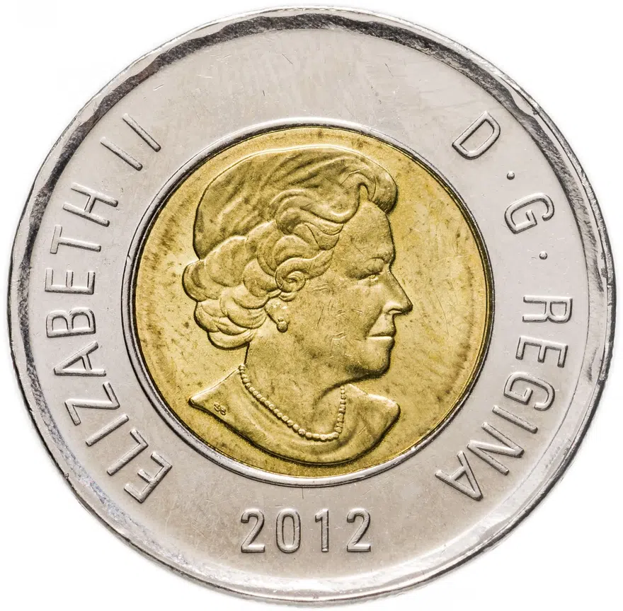 Канада 2 доллара (dollars) 2012 Дата под портретом, реверс